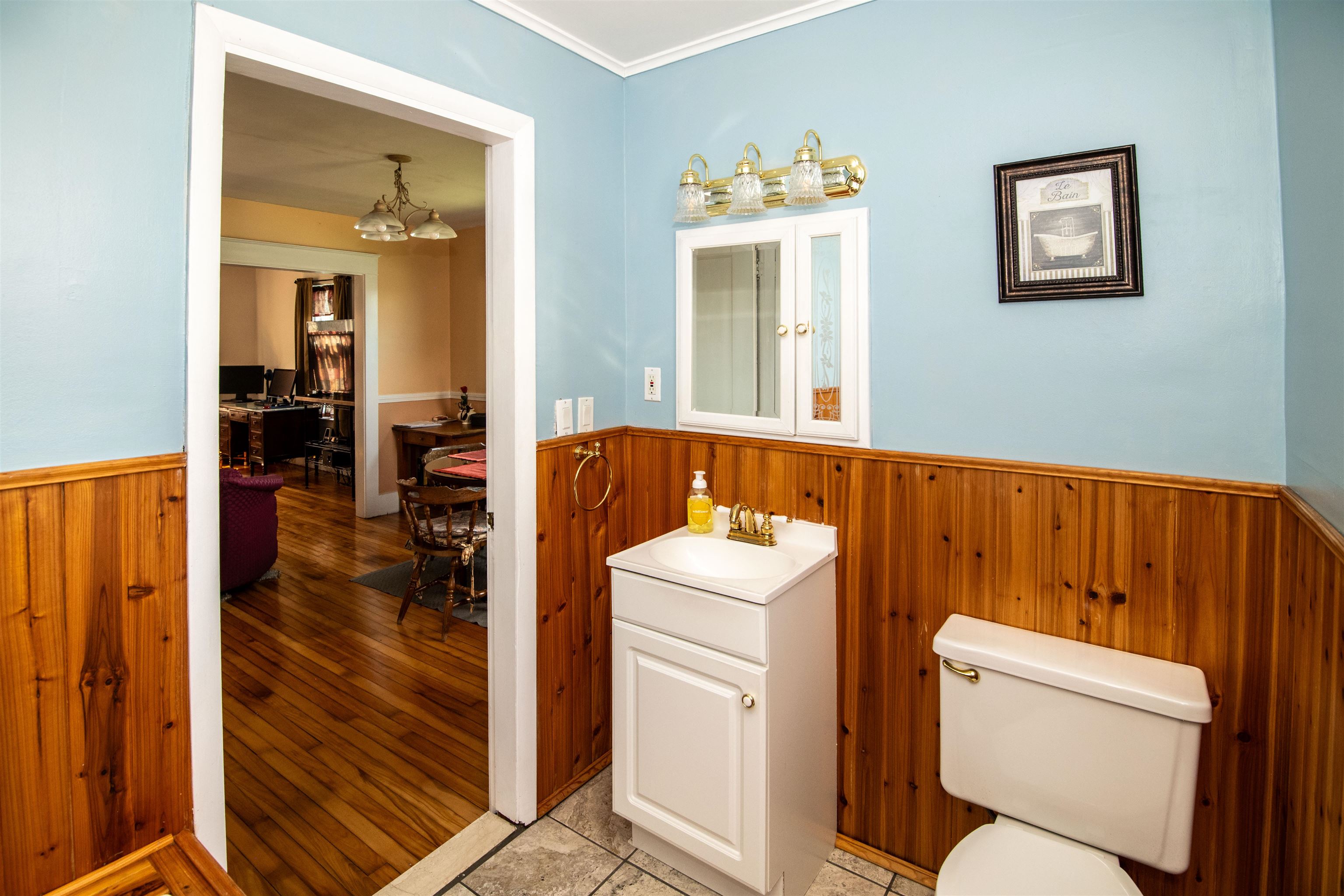 98 Circle Street Barre, VT 05641 - Photo 8 of 23