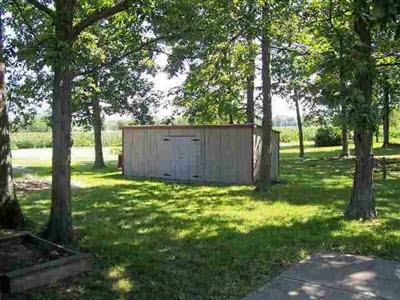7611 North Barrington Drive Decatur, IN 46733 - Photo 4 of 9