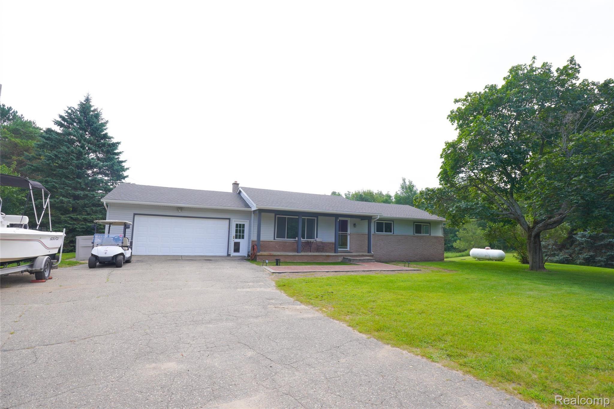 3911 Allen Road Ortonville, MI 48462 - Photo 5 of 36 Brandon Twp with Award Winning Schools!