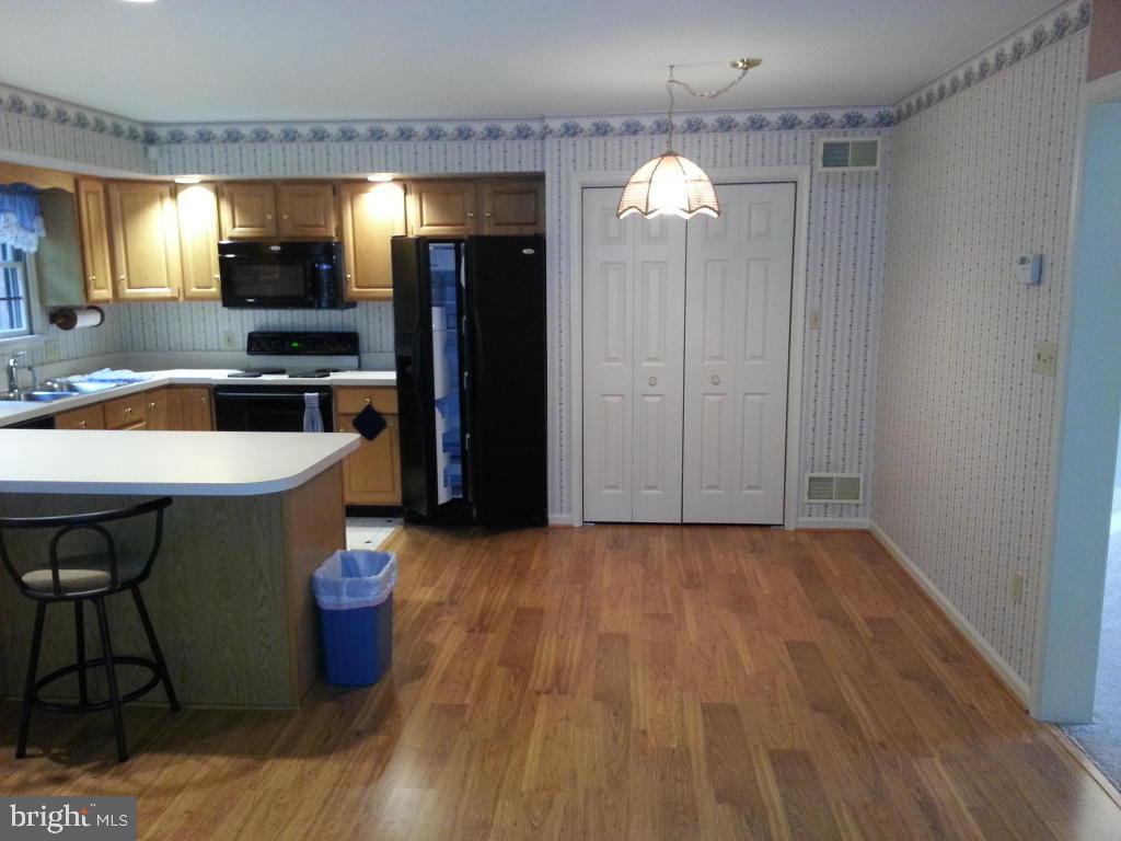 1825 Spring Ridge Lane Lancaster, PA 17603 - Photo 8 of 21 Gallery Image 8