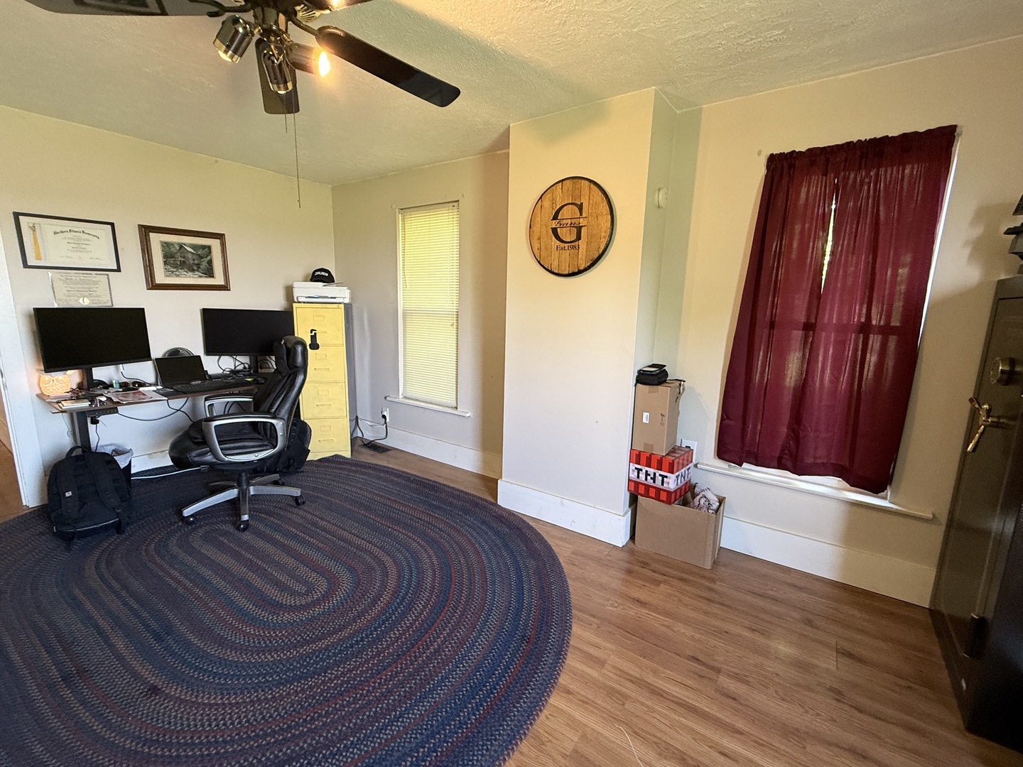 22503 2800th Road North Odell, IL 60460 - Photo 9 of 30 a workspace with furniture and wooden floor