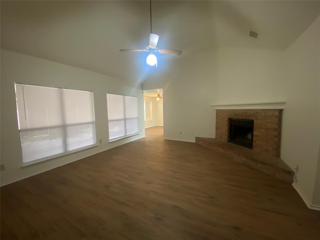 1227 Reeves Lane Cedar Hill, TX 75104 - Photo 3 of 13