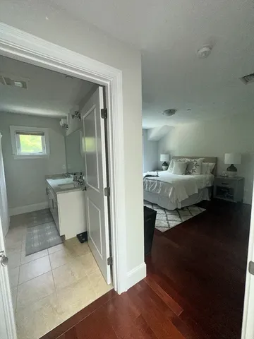 $4,000 | 34 Pleasant Street, Unit 107, Foxboro, MA 02035