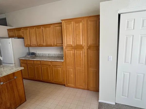 $169,900 | 180 El Encino Way, Yuba City, CA 95993