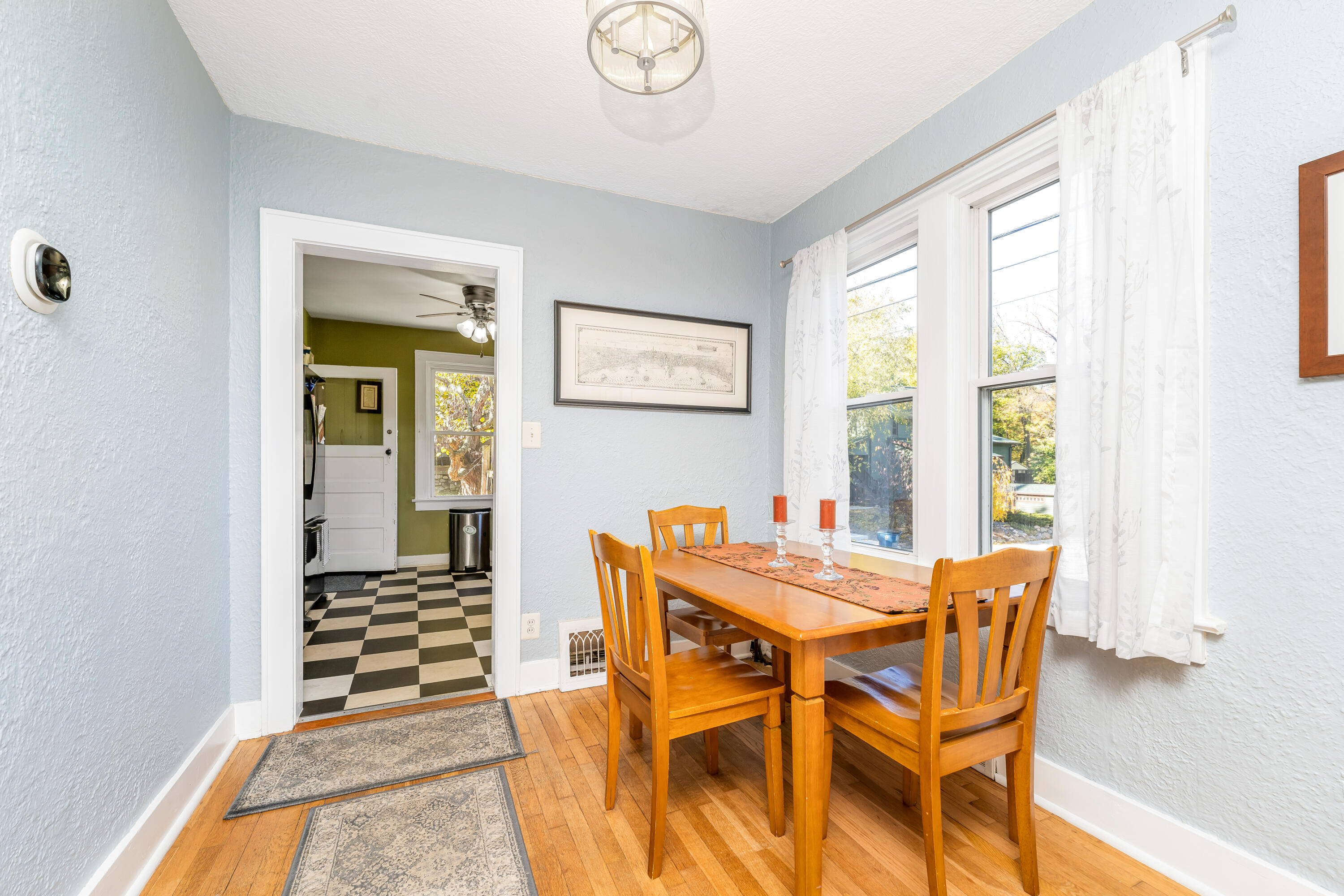 545 North Berkley Street Kalamazoo, MI 49006 - Photo 5 of 29 DSC09606