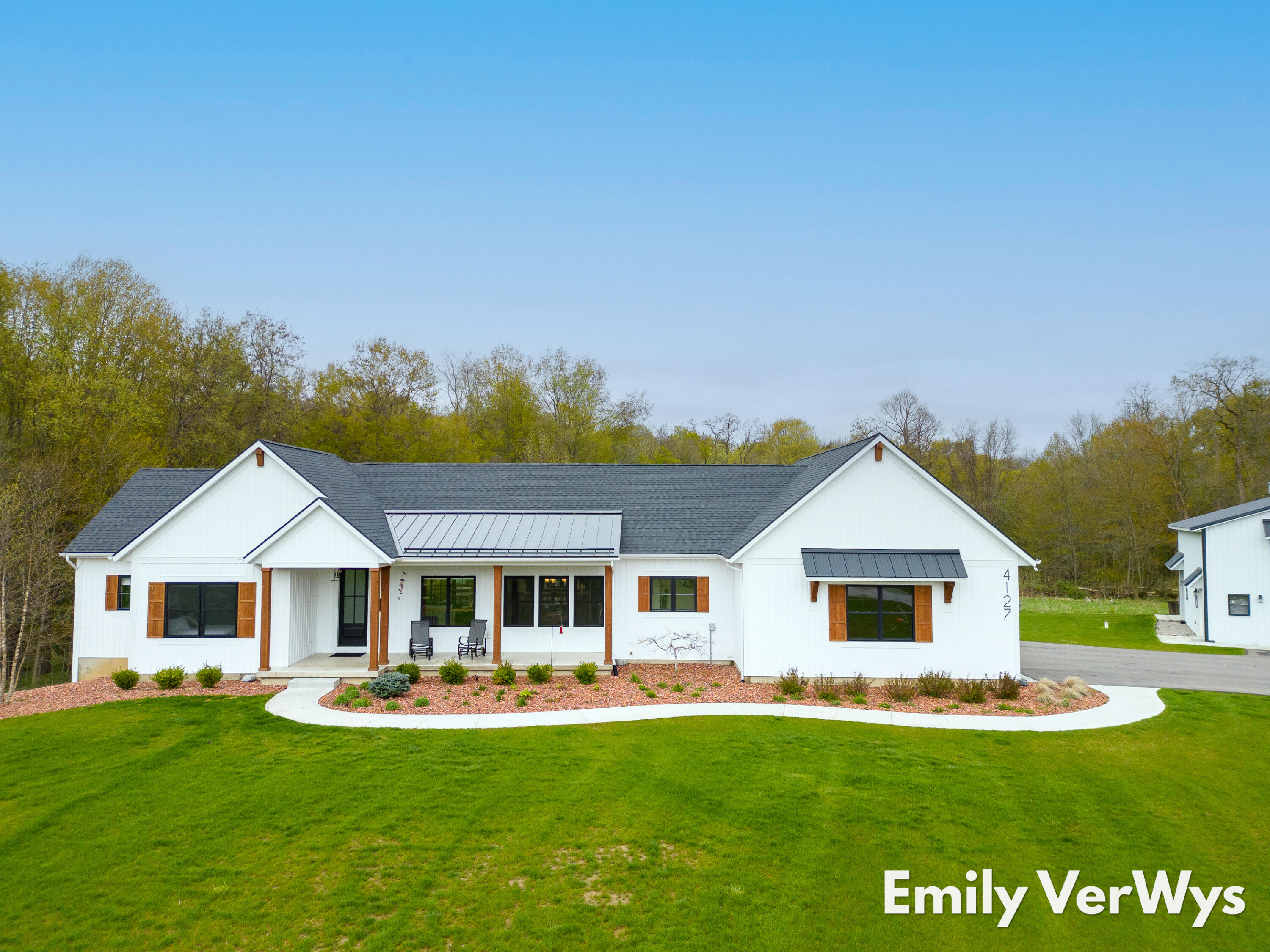 4127 Grayback Ridge Dr