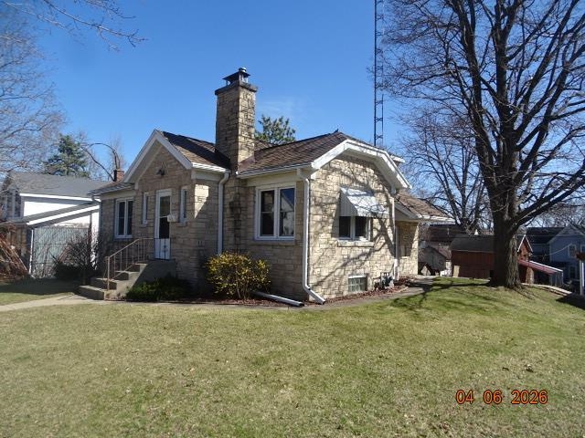 626 West Pleasant Street Portage, WI 53901 - Photo 3 of 38