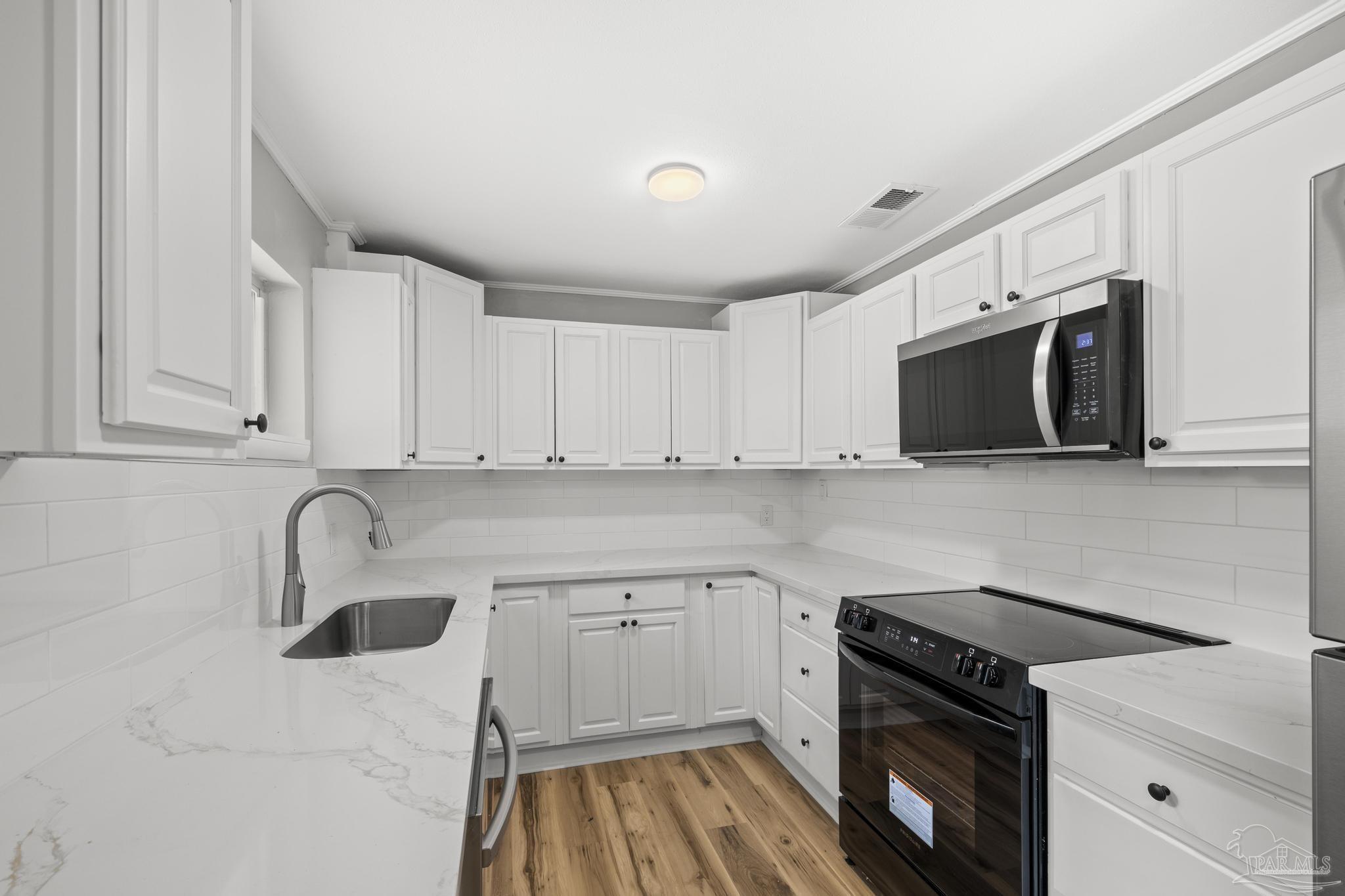 3235 Keating Road Pensacola, FL 32504 - Photo 3 of 54