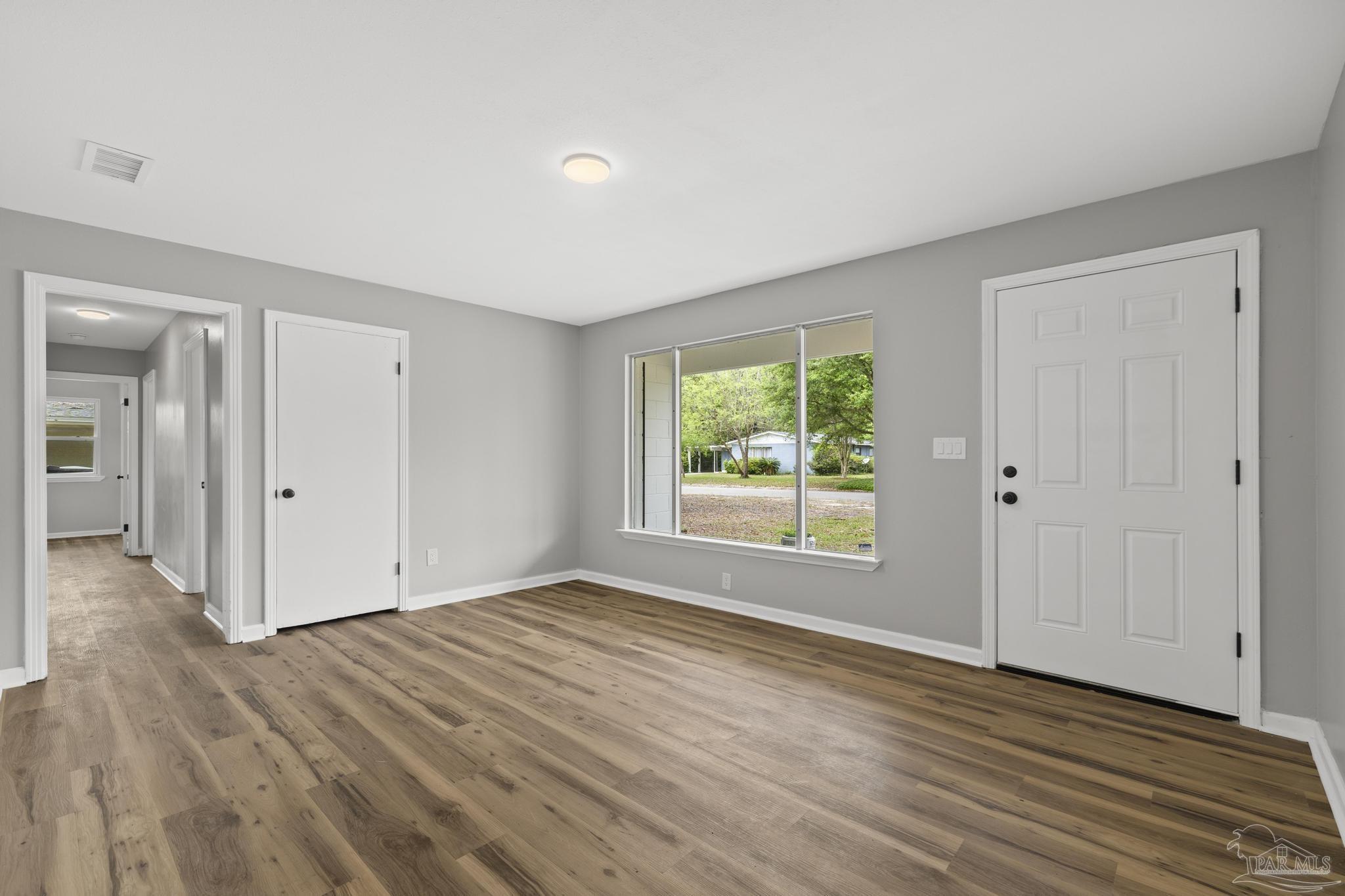 3235 Keating Road Pensacola, FL 32504 - Photo 4 of 54