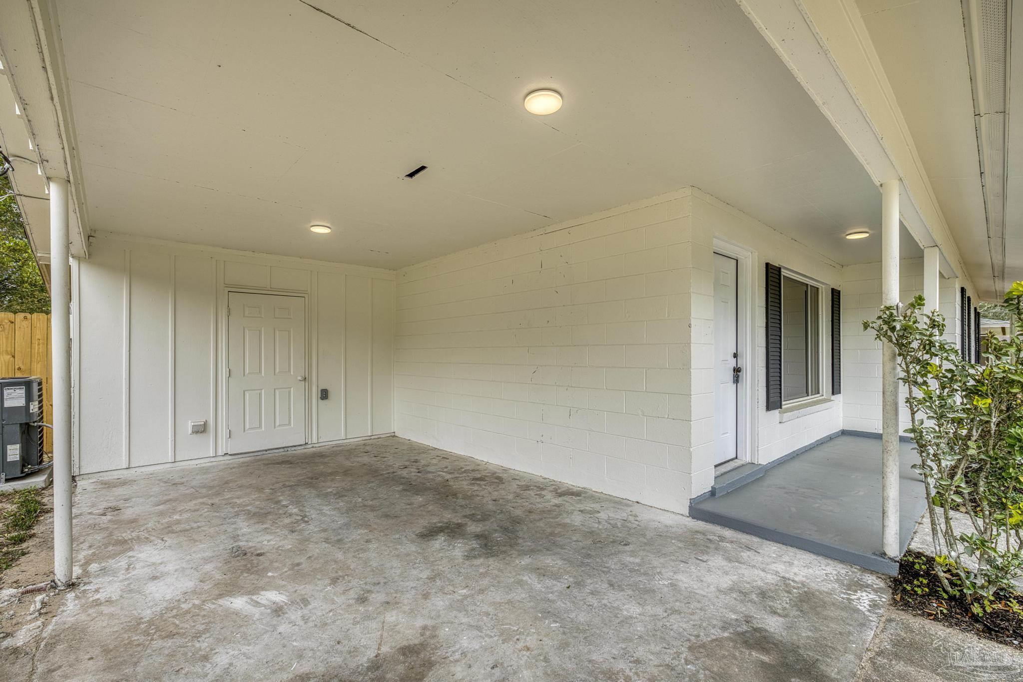 3235 Keating Road Pensacola, FL 32504 - Photo 9 of 54