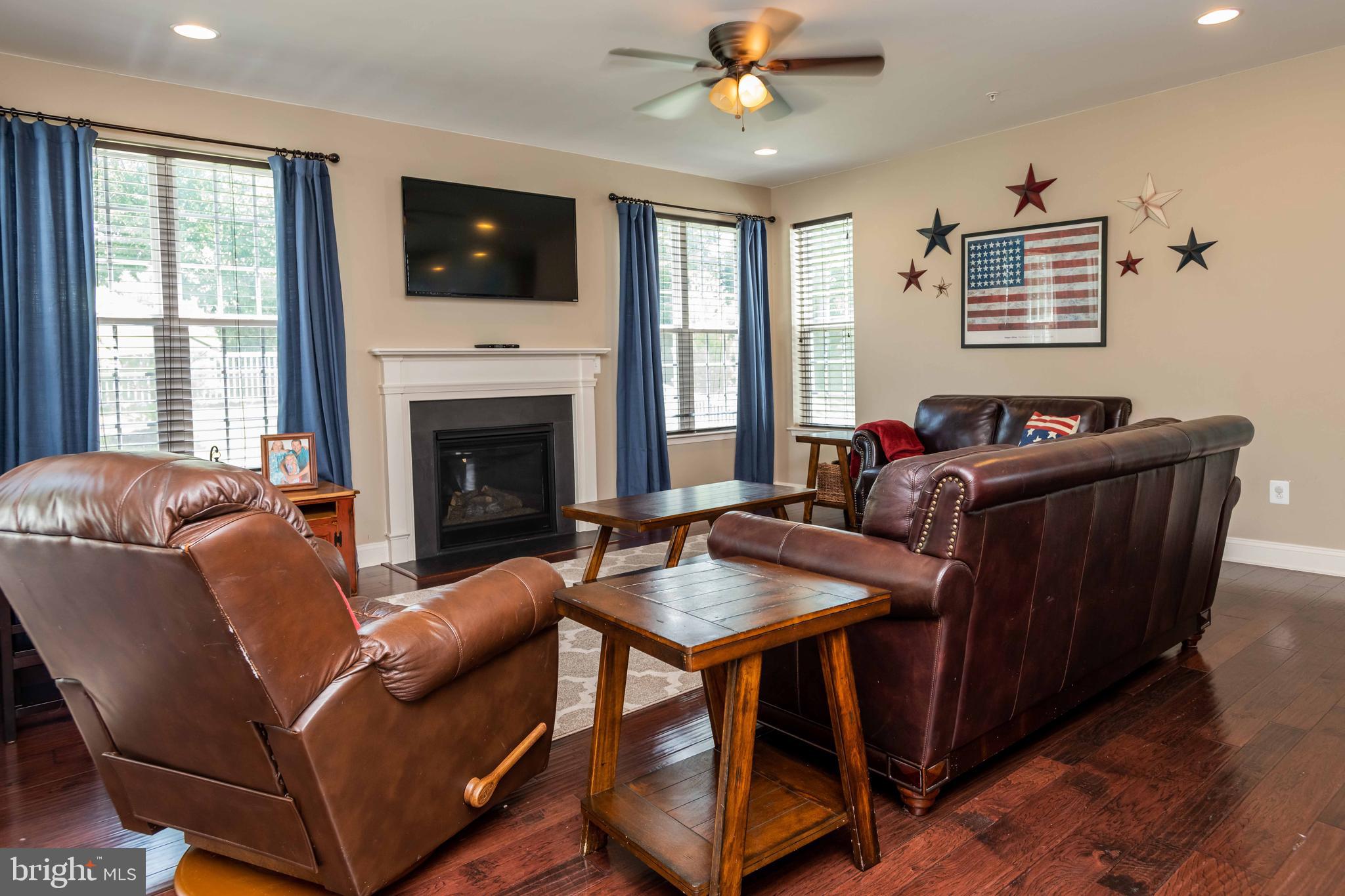 6711 Evanston Road Baltimore, MD 21209 - Photo 4 of 59 Family Room