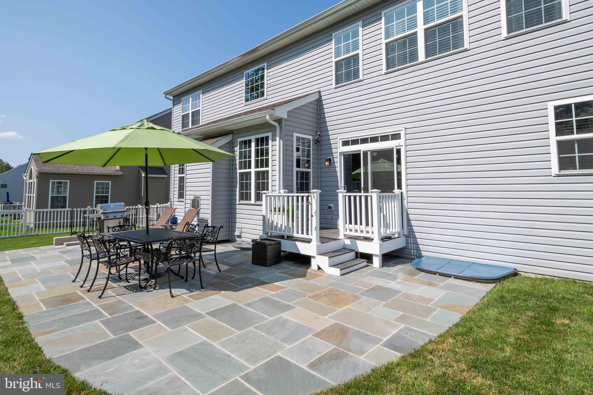 6711 Evanston Road Baltimore, MD 21209 - Photo 39 of 59 Custom Patio
