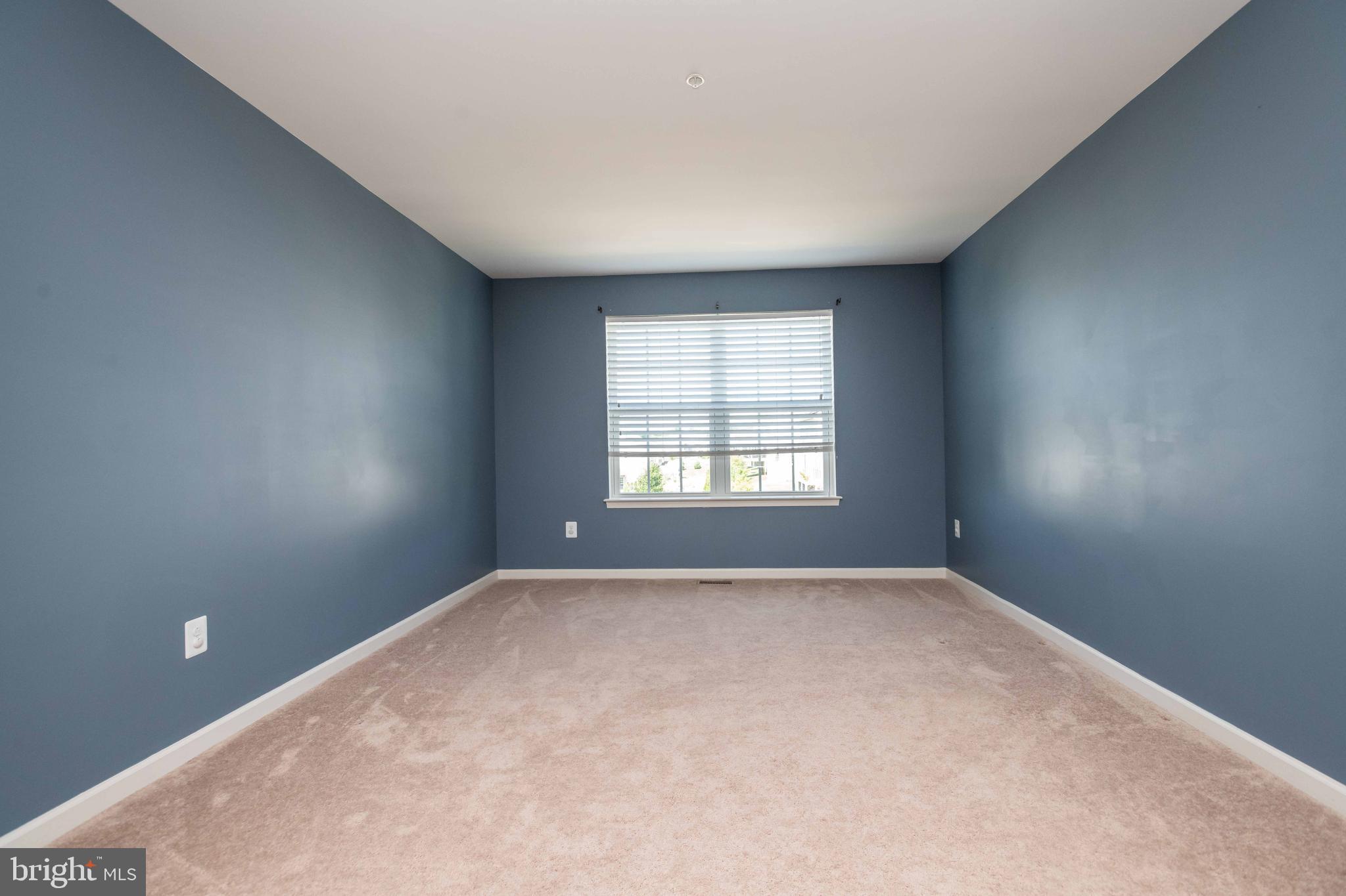 6711 Evanston Road Baltimore, MD 21209 - Photo 9 of 59 Sitting Room off Master Bedroom