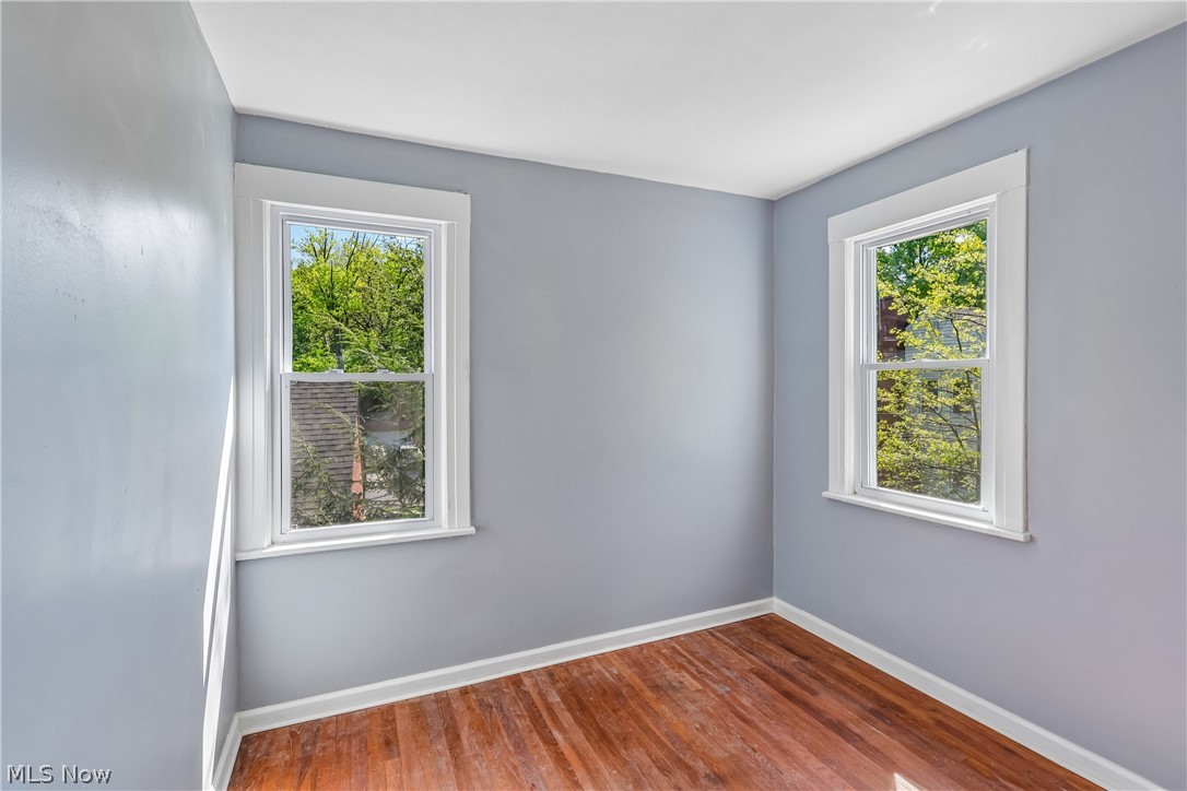 4012 Bluestone Road Cleveland, OH 44121 - Photo 17 of 25