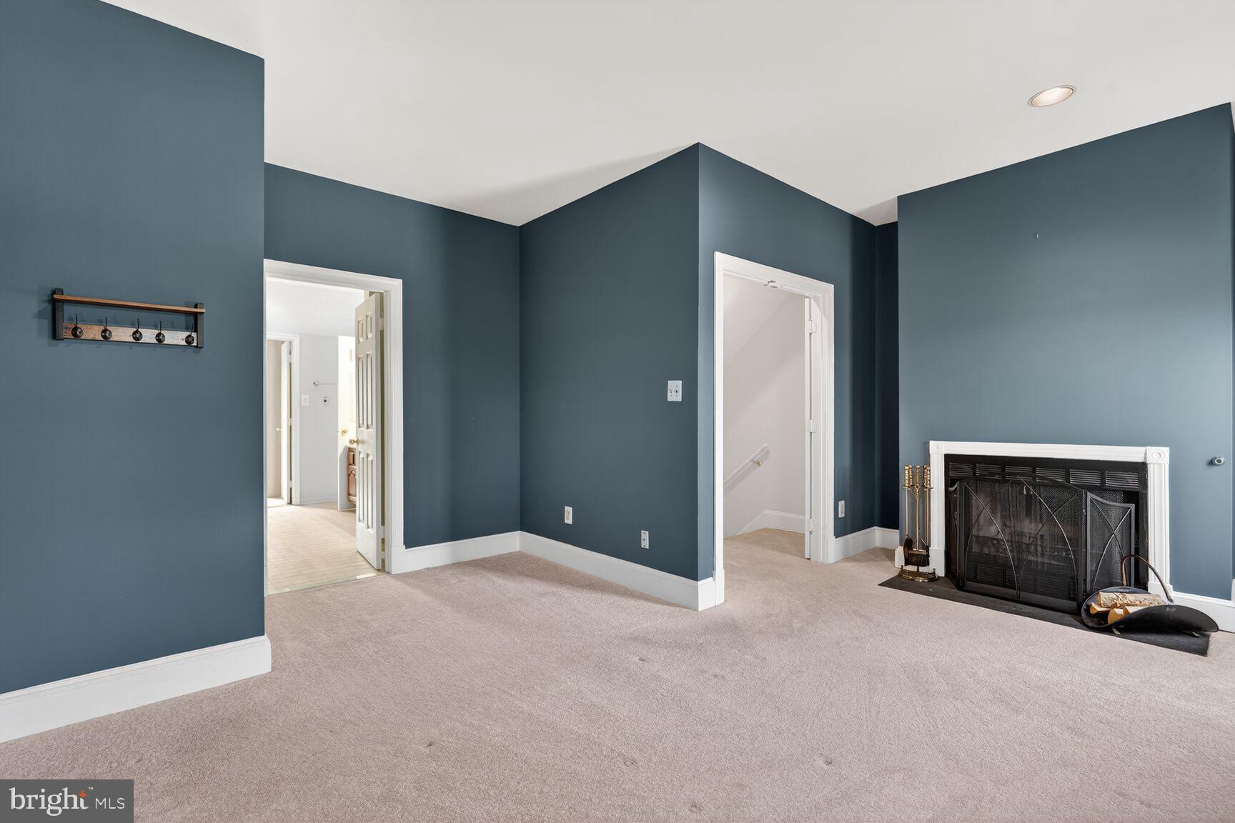 119 River Road Occoquan, VA 22125 - Photo 7 of 36 a view of a livingroom with a fireplace