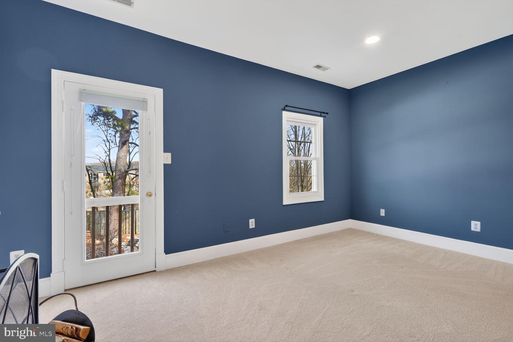 119 River Road Occoquan, VA 22125 - Photo 8 of 36 a view of an empty room with a window