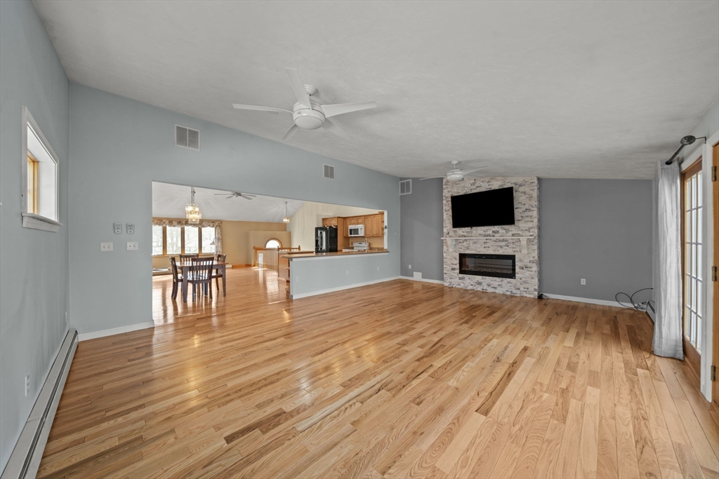 5 Jessica Lane Wakefield, MA 01880 - Photo 11 of 38