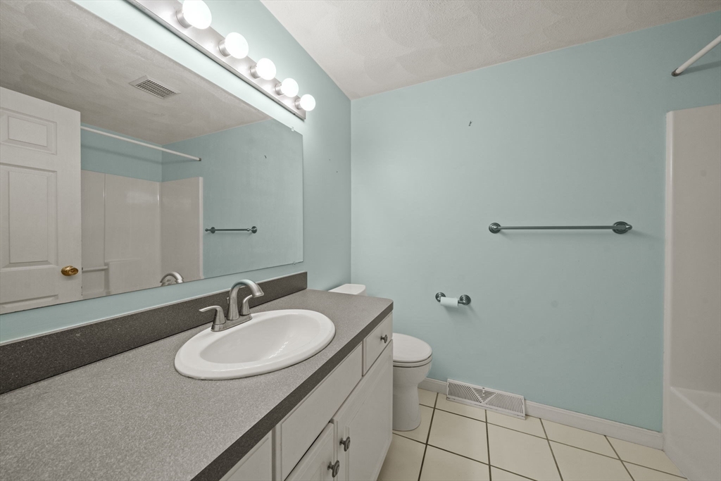5 Jessica Lane Wakefield, MA 01880 - Photo 23 of 38