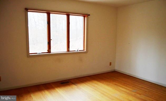 Bedroom (Master)