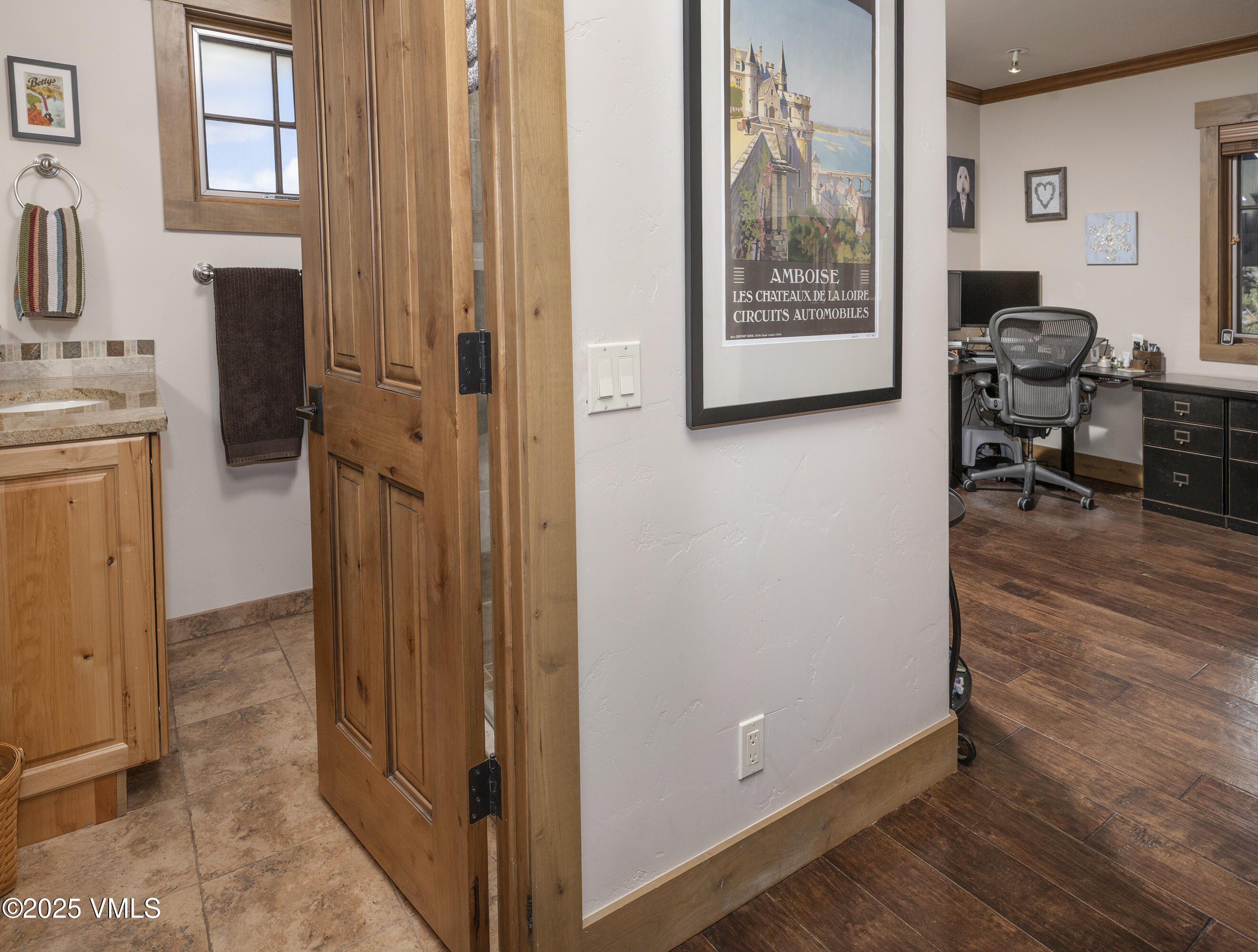 297 4th Of July Road Eagle, CO 81631 - Photo 30 of 83 Office With Bathroom