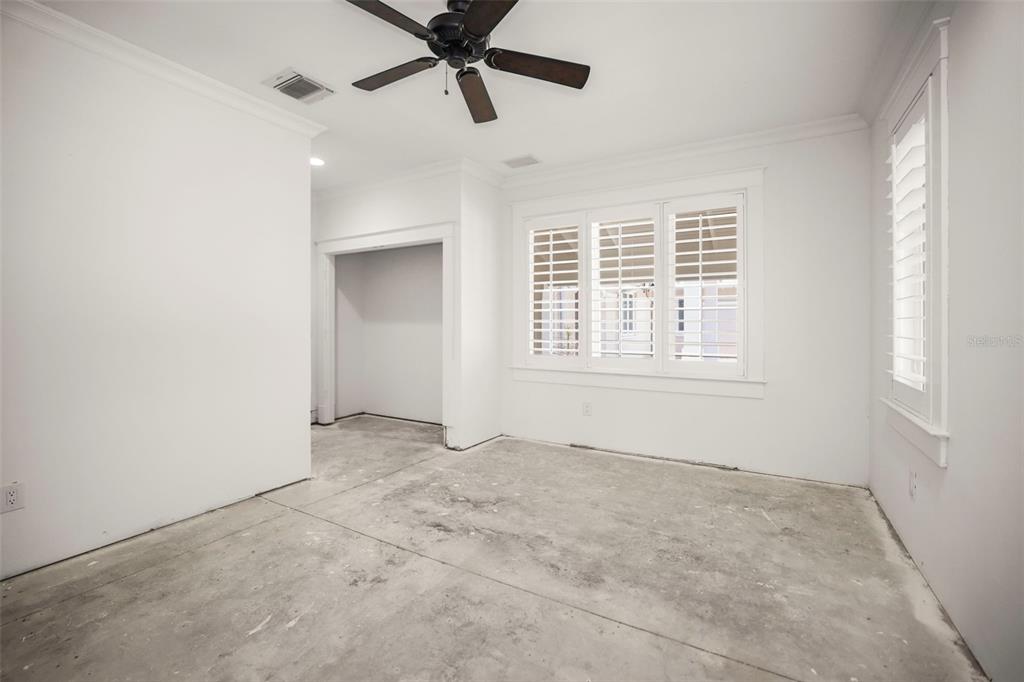 1721 Gulf Road Tarpon Springs, FL 34689 - Photo 40 of 96 a view of an empty room with a window