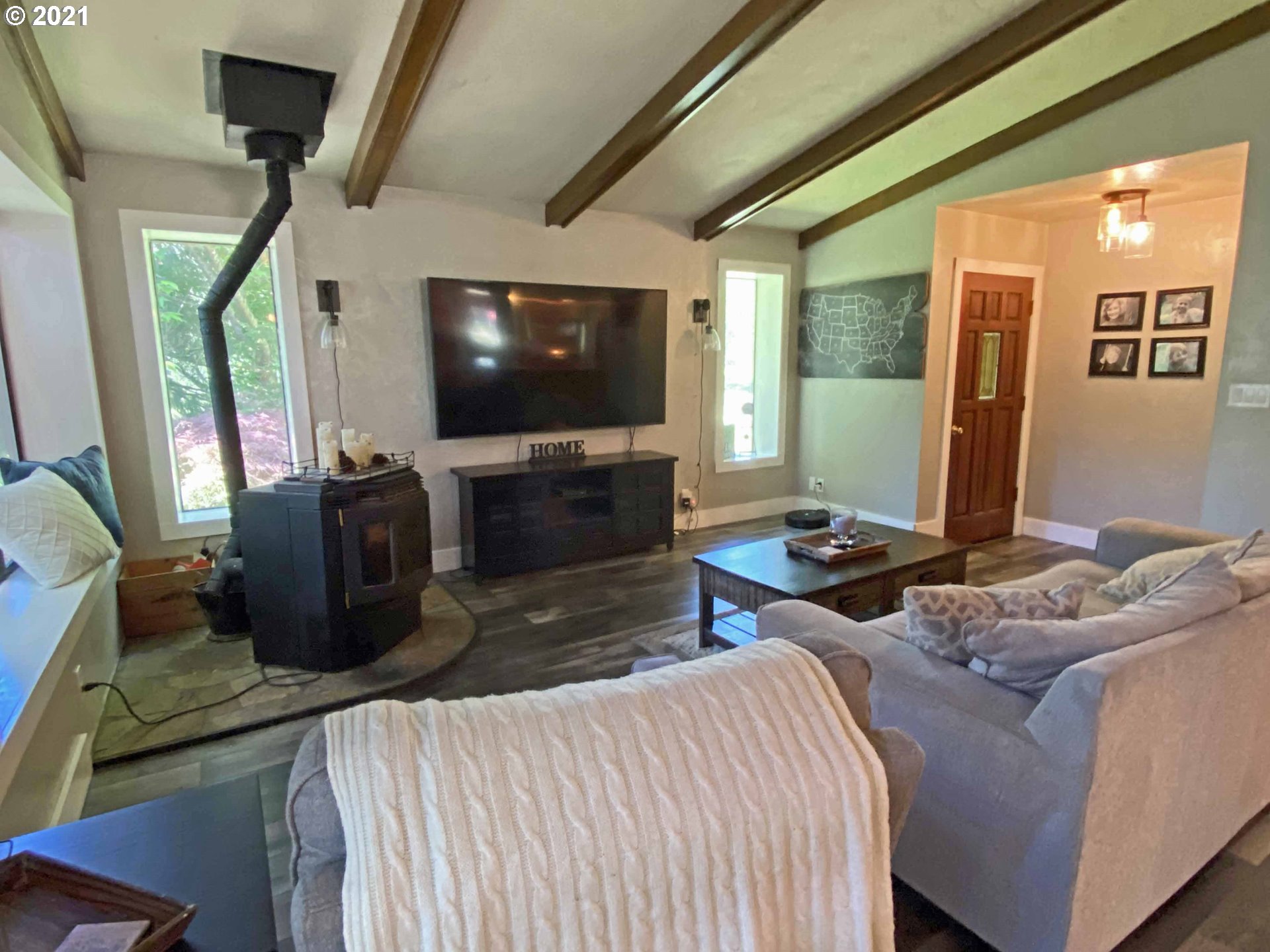 89373 Dahlin Road Florence, OR 97439 - Photo 4 of 31 Gallery Image 4