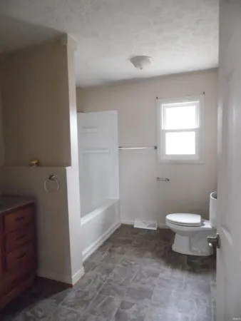 $219,900 | 10495 East State Road 8, Knox, IN 46534