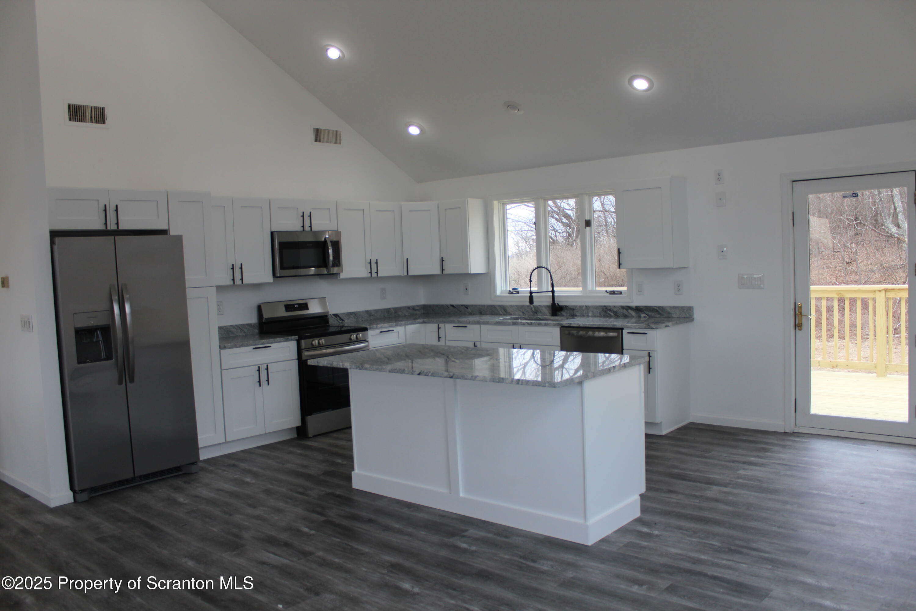 2400 North Lakeview Road Clarks Summit, PA 18411 - Photo 11 of 39 Kitchen