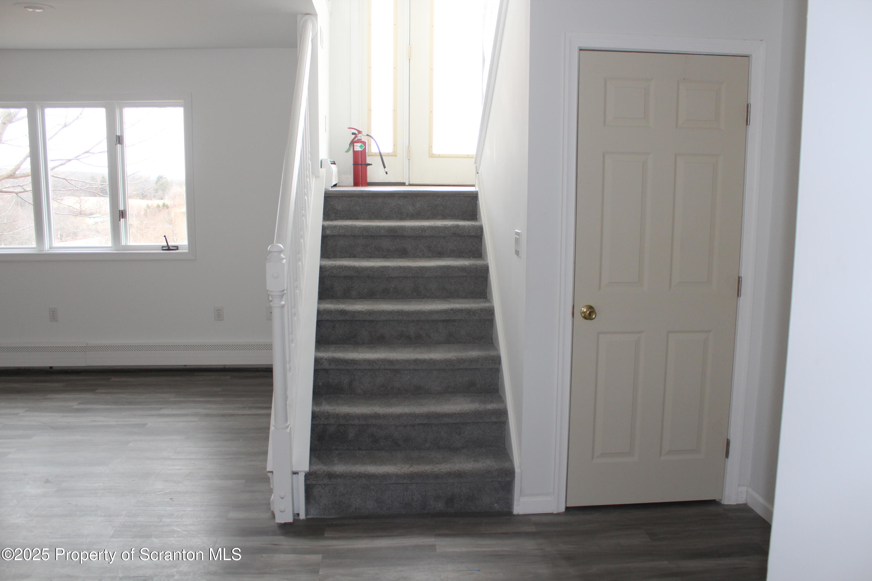 2400 North Lakeview Road Clarks Summit, PA 18411 - Photo 24 of 39 Family Room