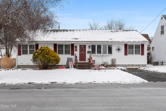 $245,000 | 4 O'neil Street, Troy, NY 12180