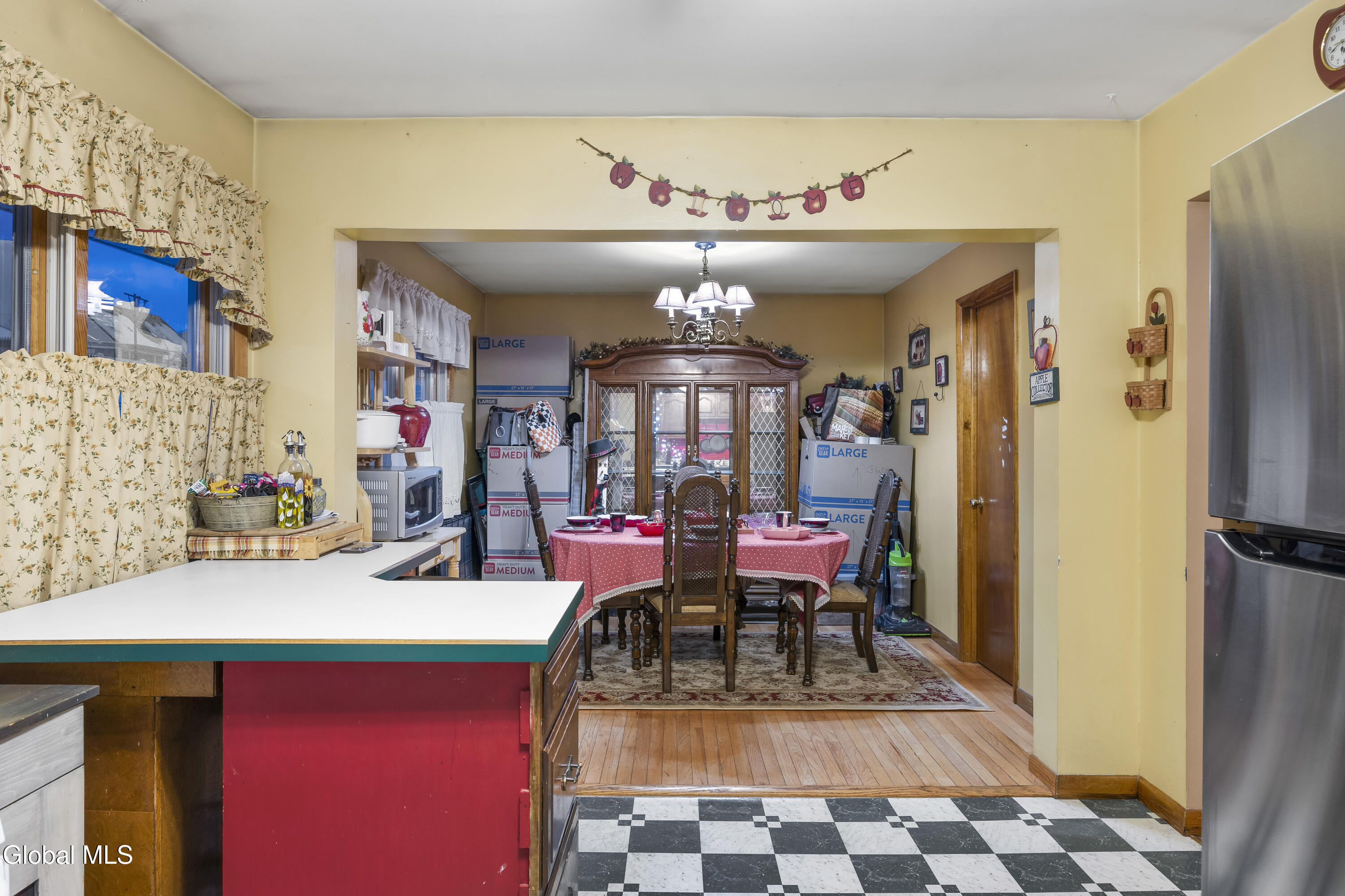 4 O'neil Street Troy, NY 12180 - Photo 11 of 30 10