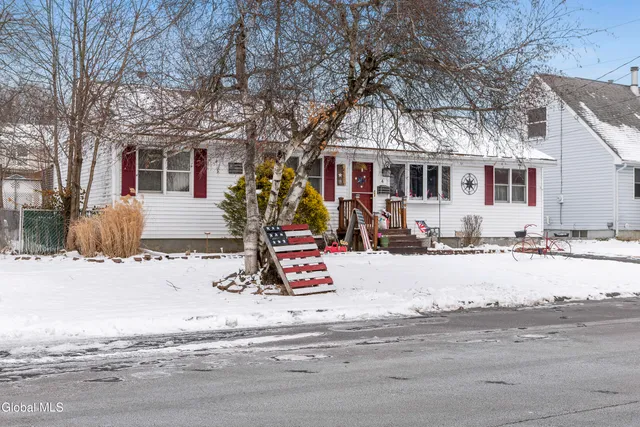 $245,000 | 4 O'neil Street, Troy, NY 12180