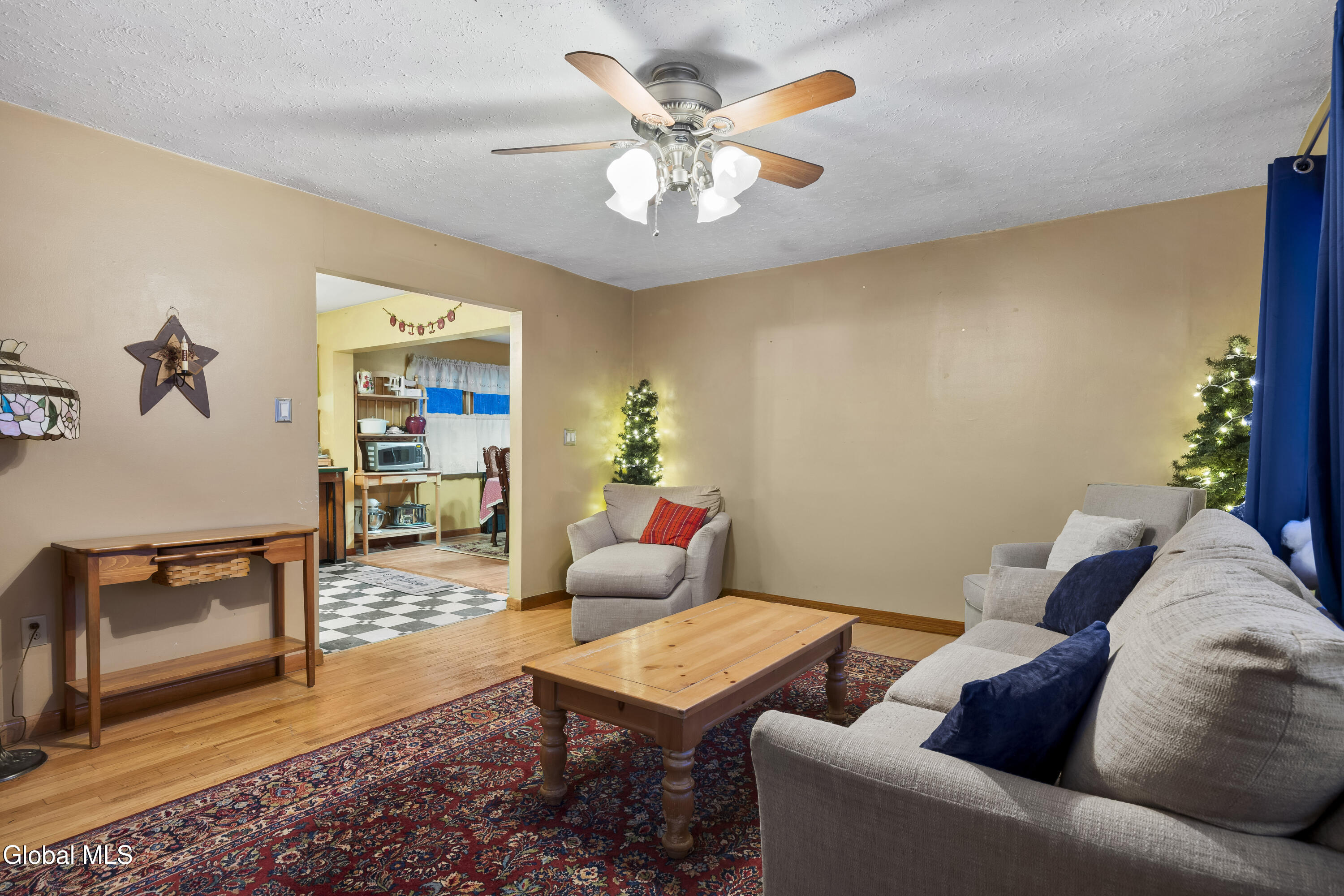 4 O'neil Street Troy, NY 12180 - Photo 5 of 30 4