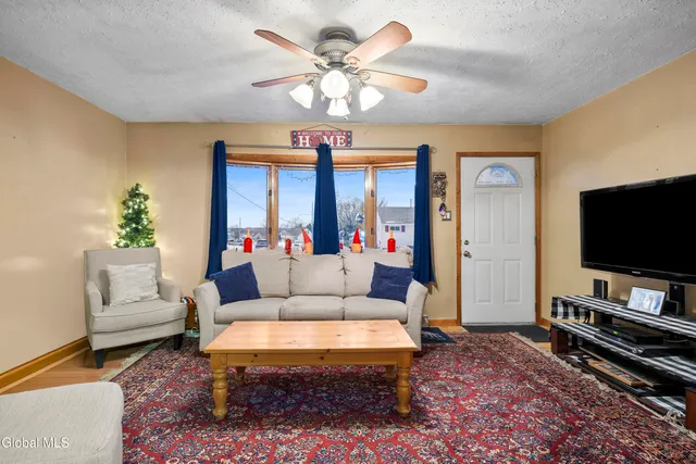 $245,000 | 4 O'neil Street, Troy, NY 12180