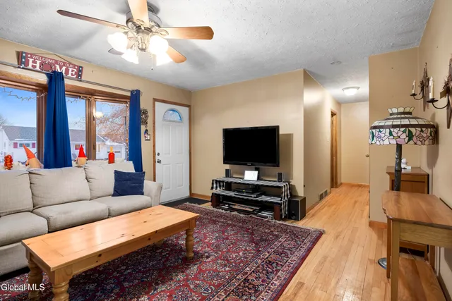 $245,000 | 4 O'neil Street, Troy, NY 12180