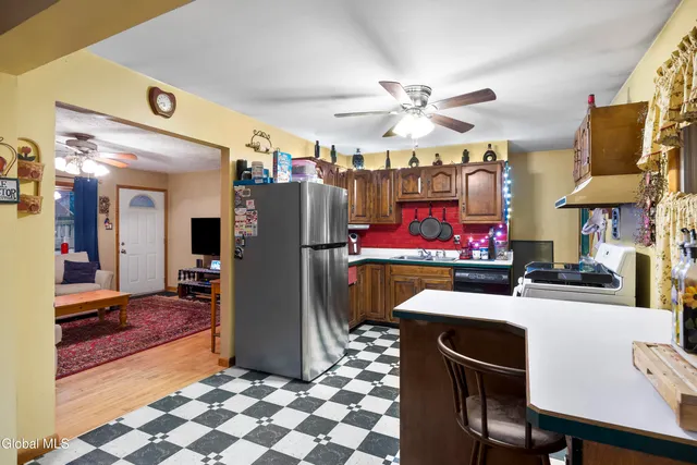 $245,000 | 4 O'neil Street, Troy, NY 12180