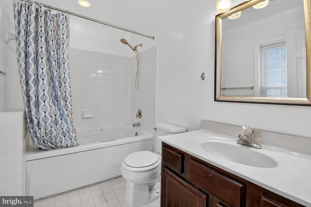 $410,000 | 15307 Diamond Cove Terrace, Unit 6E, Rockville, MD 20850