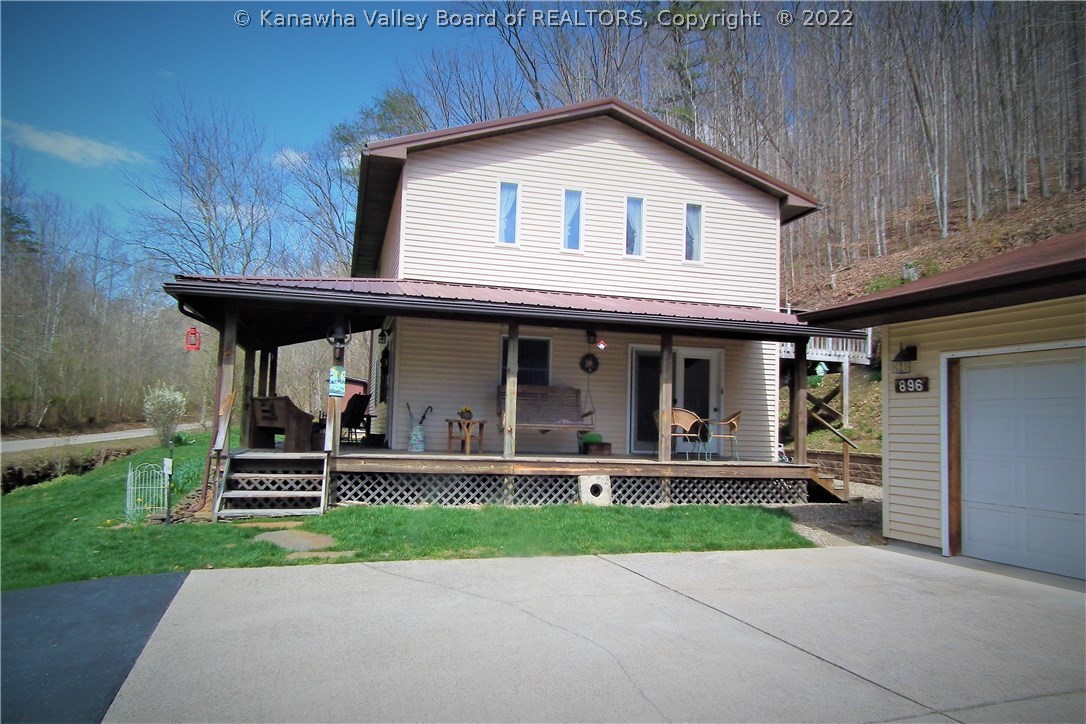 896 Narrow Branch Road Elkview, WV 25071 - Photo 1 of 17 Gallery Image 1