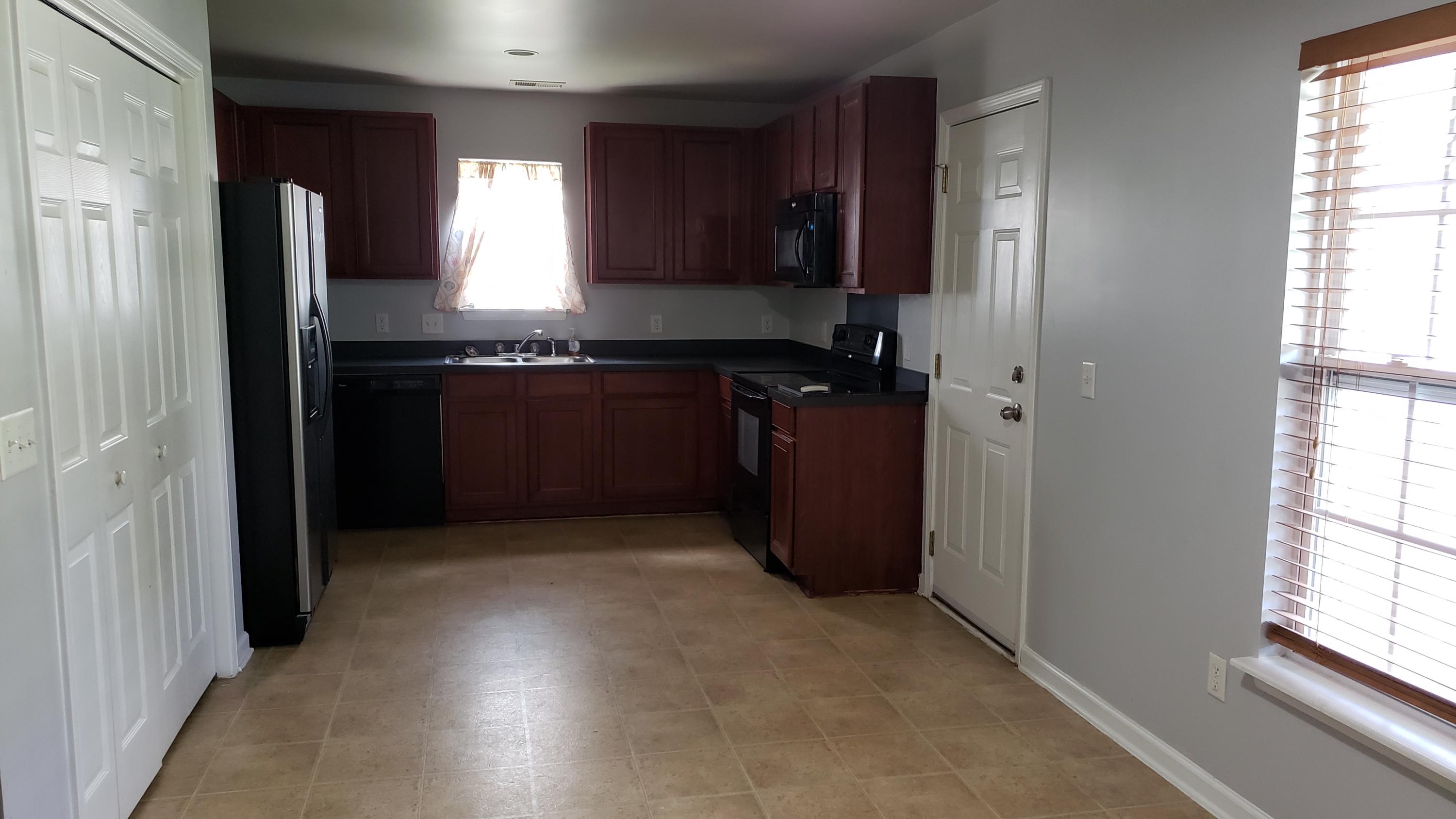 306 Deep River Road Summerville, SC 29486 - Photo 3 of 12 306 Deep River.jpg 2