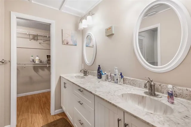 a very nice looking room with a white walls