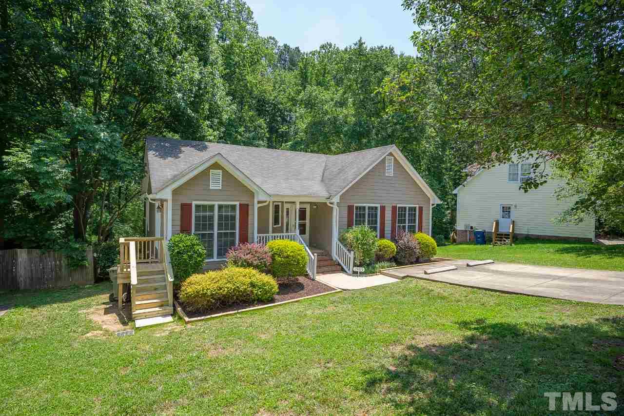 1909 Leadenhall Way Raleigh, NC 27603 - Photo 2 of 18