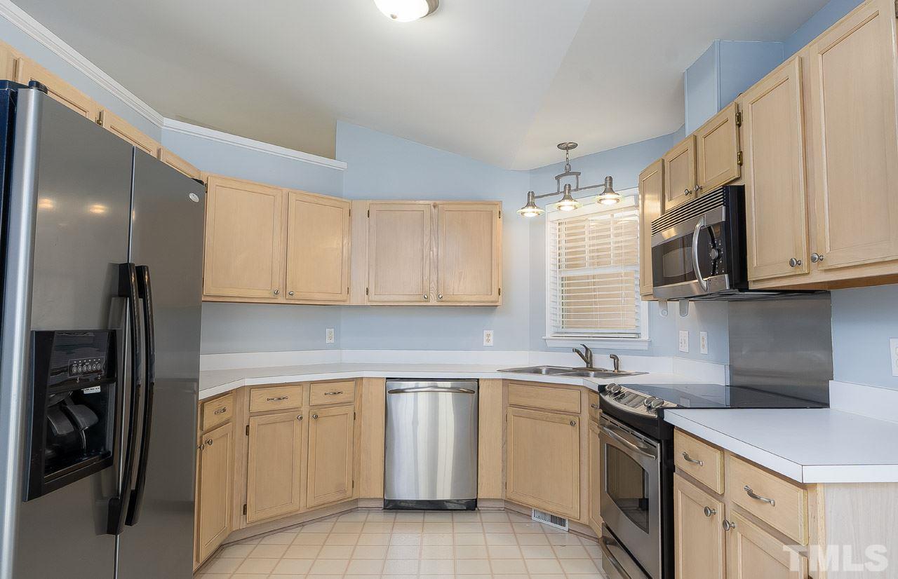 1909 Leadenhall Way Raleigh, NC 27603 - Photo 6 of 18