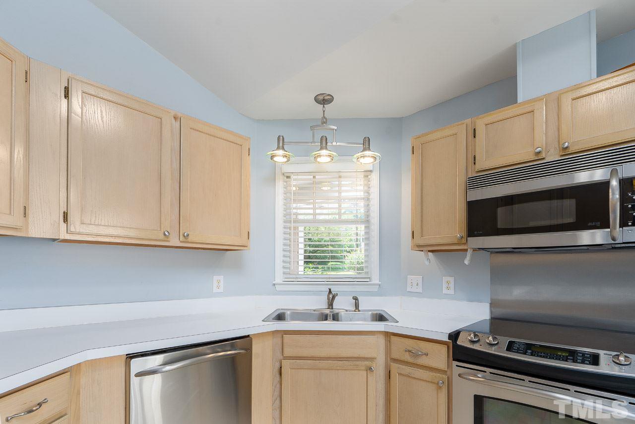 1909 Leadenhall Way Raleigh, NC 27603 - Photo 7 of 18