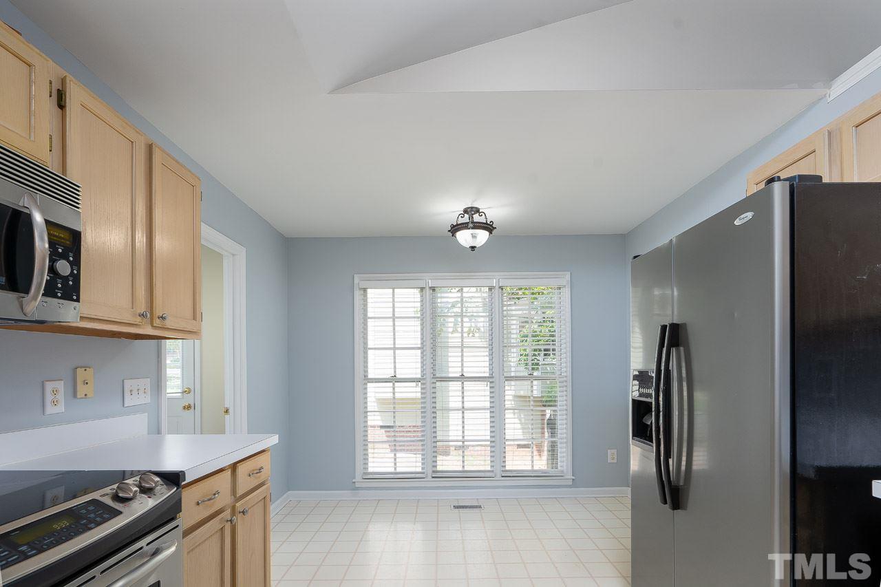 1909 Leadenhall Way Raleigh, NC 27603 - Photo 8 of 18