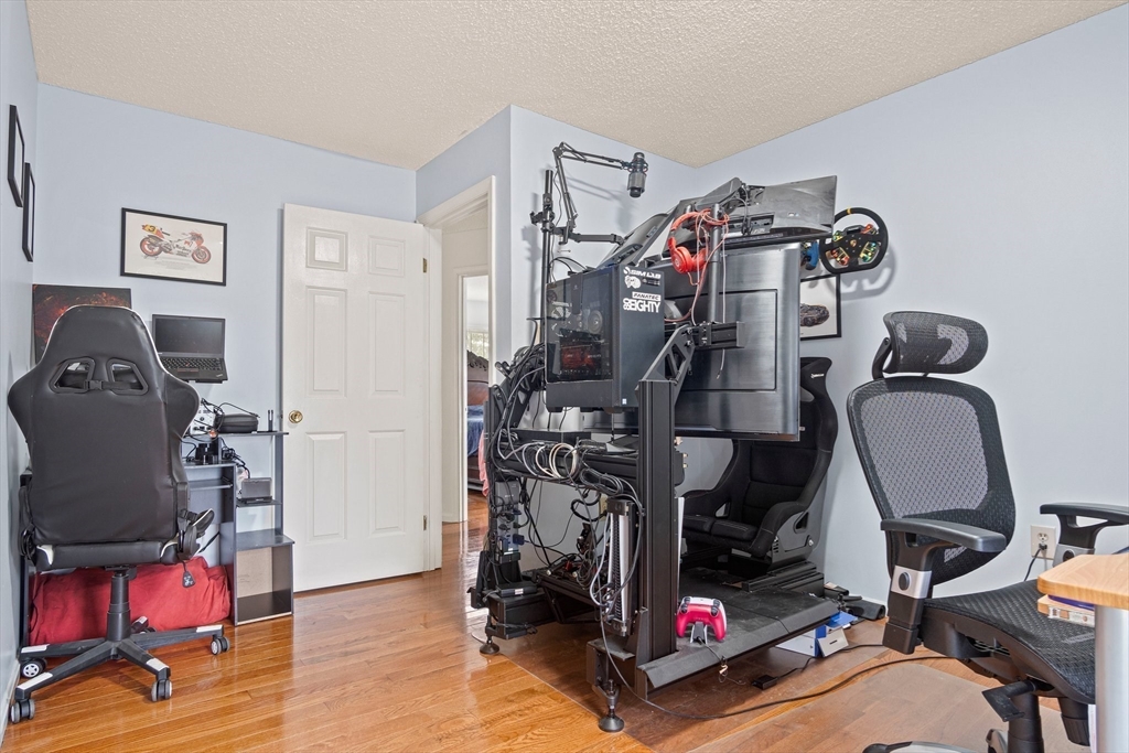 2 Anjo, Unit B Saugus, MA 01906 - Photo 11 of 32
