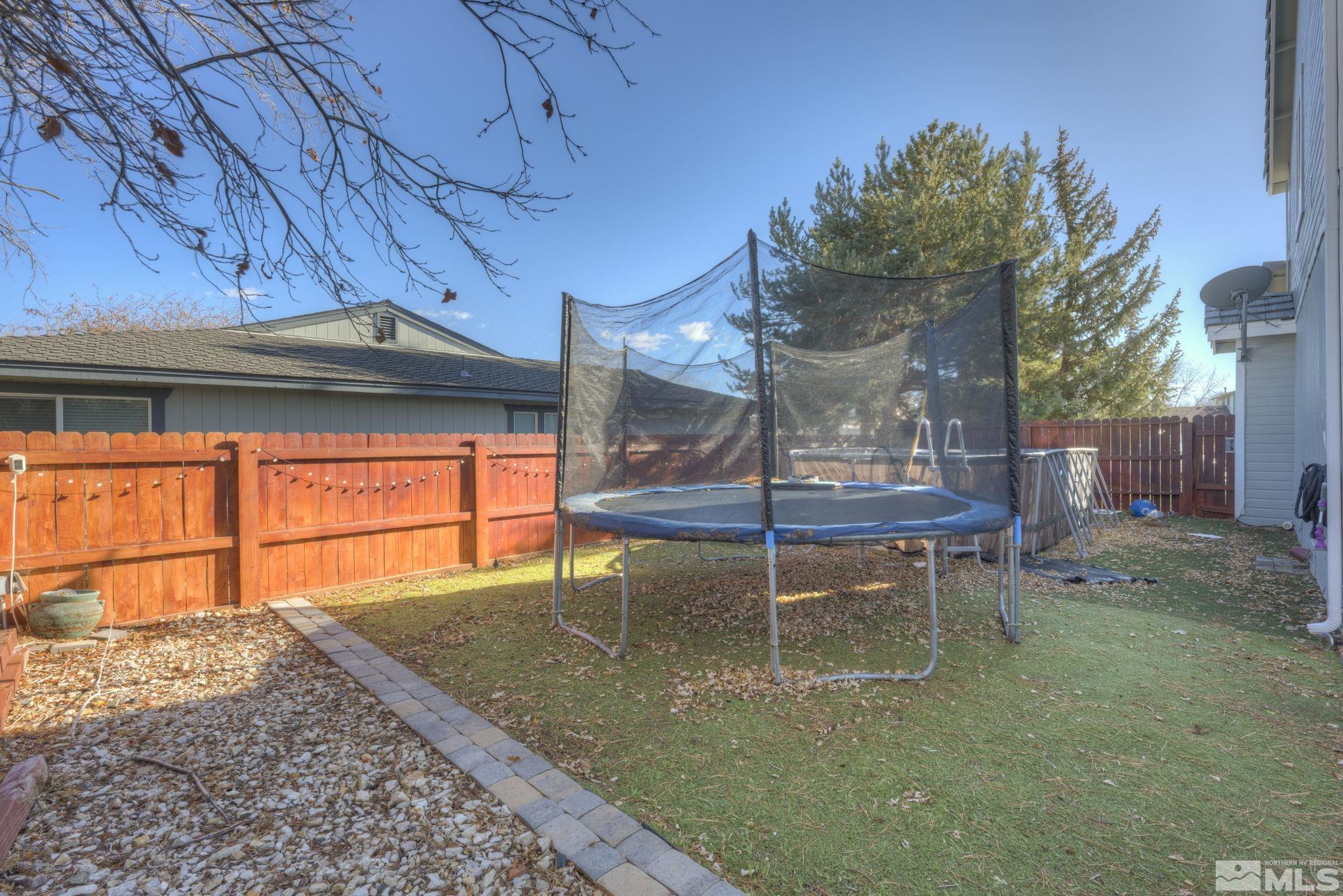 580 Creighton Way Reno, NV 89503 - Photo 38 of 40 a view of a backyard