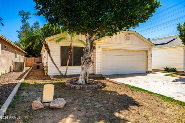 $425,000 | 417 North Shaylee Lane, Gilbert, AZ 85234