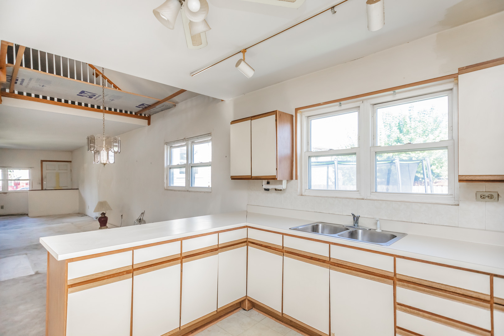 7537 West 61st Street Summit, IL 60501 - Photo 12 of 25