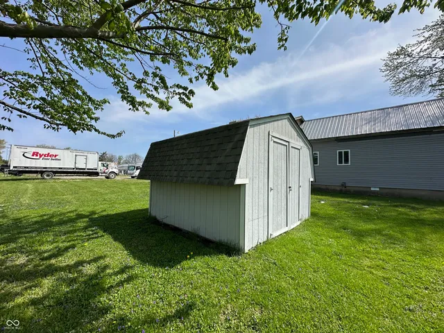 $184,900 | 106 Main Street, New Market, IN 47965