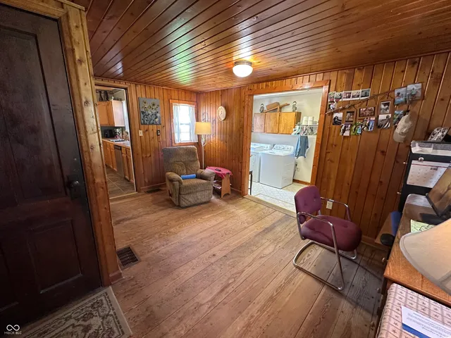 $184,900 | 106 Main Street, New Market, IN 47965